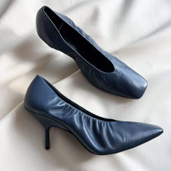 Pierre Hardy Gathered Pumps in Navy, size 38 - Picture 3 of 8